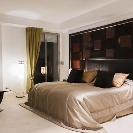 Cozy Flat In *